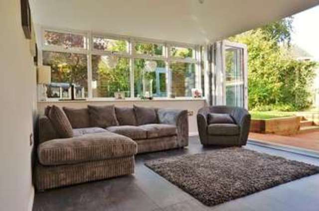  Image of 3 bedroom Detached house for sale in Evenlode Park Abingdon OX14 at Abingdon, OX14 3SZ