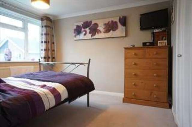  Image of 3 bedroom Detached house for sale in Evenlode Park Abingdon OX14 at Abingdon, OX14 3SZ