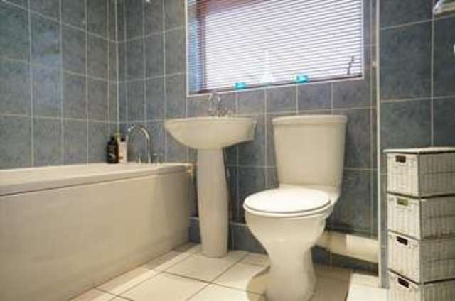  Image of 3 bedroom Detached house for sale in Evenlode Park Abingdon OX14 at Abingdon, OX14 3SZ