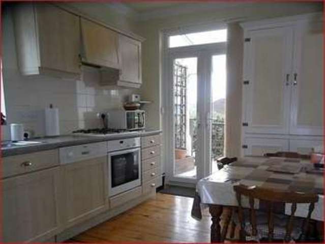  Image of 3 bedroom Property for sale in Eversleigh Road New Barnet Barnet EN5 at Eversleigh Road  NEW BARNET, EN5 1NE
