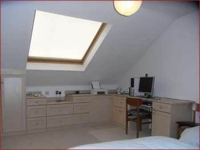  Image of 3 bedroom Property for sale in Eversleigh Road New Barnet Barnet EN5 at Eversleigh Road  NEW BARNET, EN5 1NE