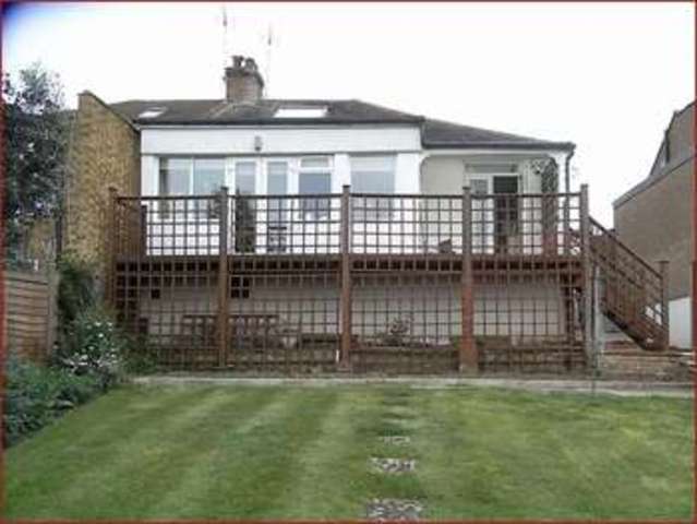  Image of 3 bedroom Property for sale in Eversleigh Road New Barnet Barnet EN5 at Eversleigh Road  NEW BARNET, EN5 1NE