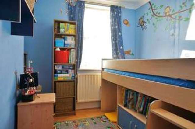  Image of 2 bedroom Flat for sale in Exbourne Road Abingdon OX14 at Abingdon, OX14 1DH