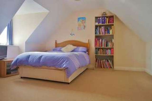  Image of 5 bedroom Detached house to rent in Faringdon Road Southmoor Abingdon OX13 at Faringdon Road  Southmoor, OX13 5BG