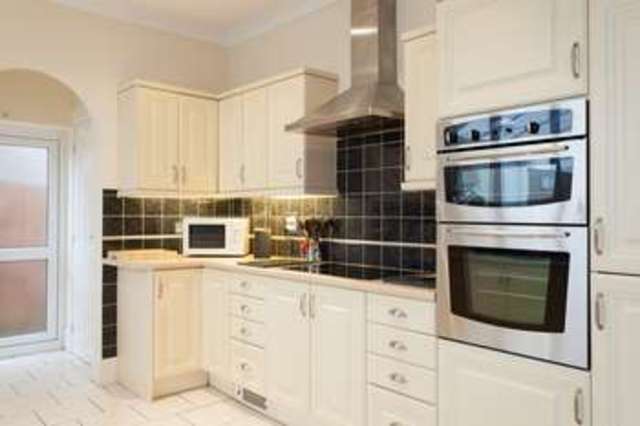  Image of 4 bedroom Detached house for sale in Havant Road Farlington Portsmouth PO6 at Farlington Portsmouth Hampshire, PO6 1DD