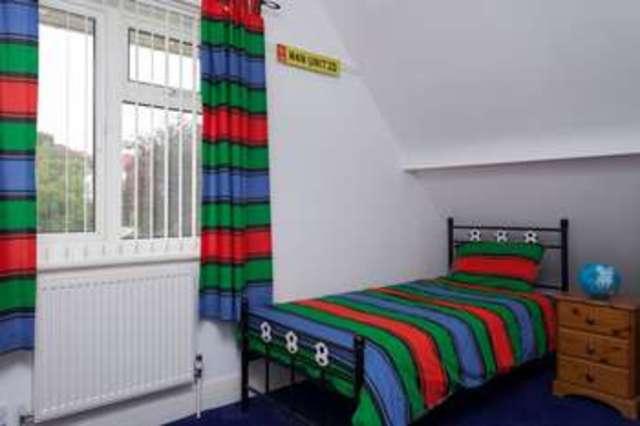  Image of 4 bedroom Detached house for sale in Havant Road Farlington Portsmouth PO6 at Farlington Portsmouth Hampshire, PO6 1DD
