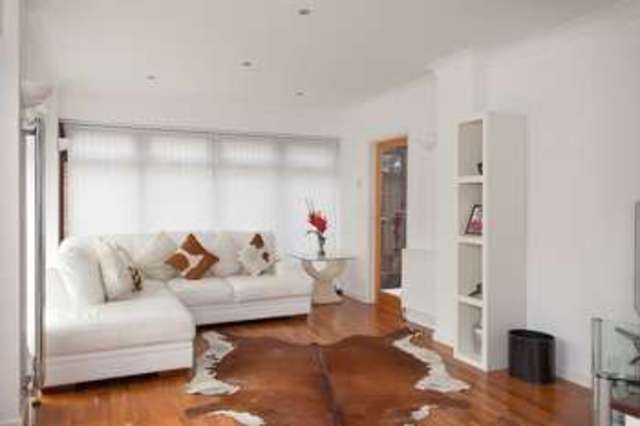  Image of 4 bedroom Detached house for sale in Havant Road Farlington Portsmouth PO6 at Farlington Portsmouth Hampshire, PO6 1AA