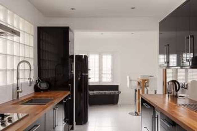  Image of 4 bedroom Detached house for sale in Havant Road Farlington Portsmouth PO6 at Farlington Portsmouth Hampshire, PO6 1AA