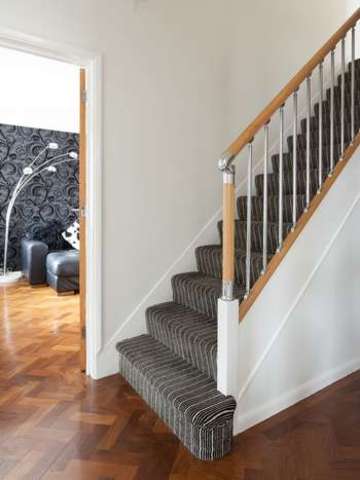  Image of 4 bedroom Detached house for sale in Havant Road Farlington Portsmouth PO6 at Farlington Portsmouth Hampshire, PO6 1AA