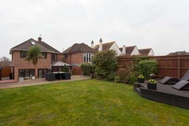  Image of 4 bedroom Detached house for sale in Havant Road Farlington Portsmouth PO6 at Farlington Portsmouth Hampshire, PO6 1AA