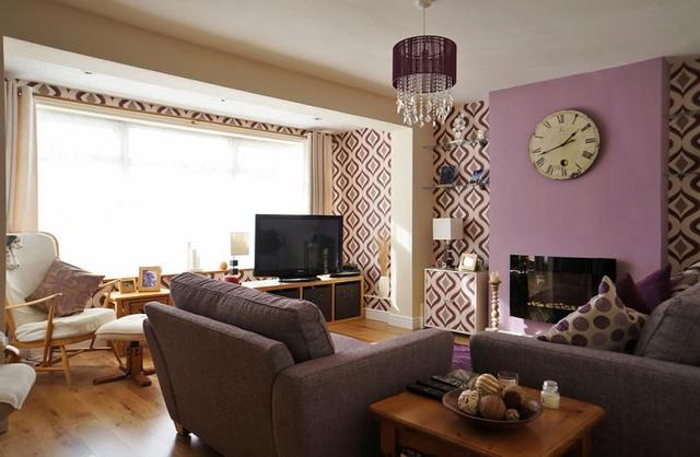  Image of 3 bedroom Semi-Detached house for sale in Farm Road Abingdon OX14 at Abingdon, OX14 1NE