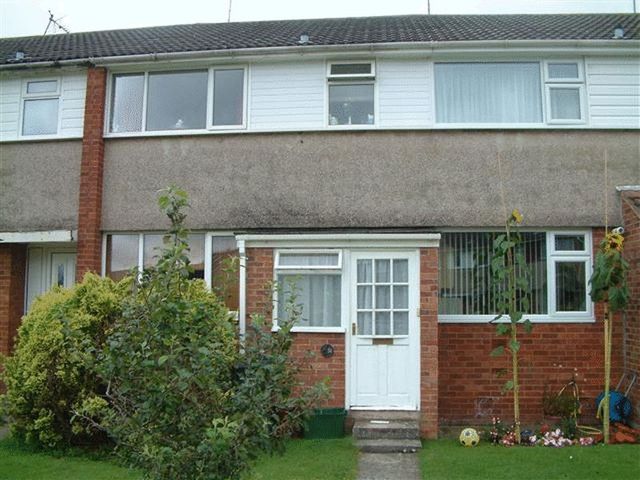  Image of 3 bedroom Terraced house to rent in Farm View Taunton TA2 at Farm View  Taunton, TA2 7RA