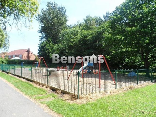  Image of 3 bedroom Semi-Detached house for sale in Finchale Avenue Priorslee Telford TF2 at Finchale Avenue Priorslee Telford, TF2 9YE