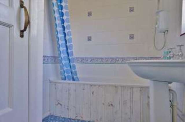  Image of 2 bedroom Terraced house for sale in Finmore Close Abingdon OX14 at Abingdon, OX14 1HF