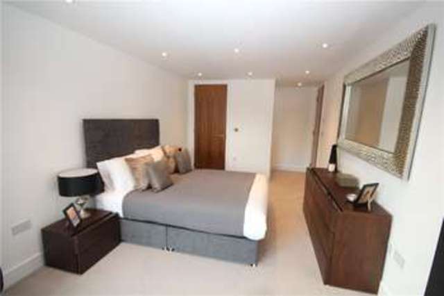  Image of 2 bedroom Apartment for sale in Flower Lane London NW7 at London  Mill Hill, NW7 2JL