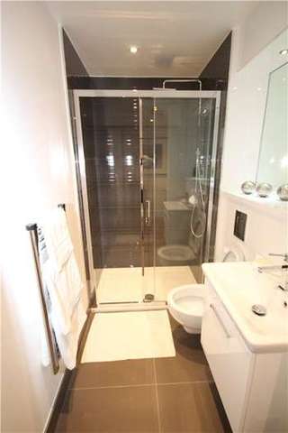  Image of 2 bedroom Apartment for sale in Flower Lane London NW7 at London  Mill Hill, NW7 2JL