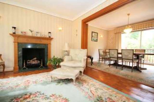  Image of 4 bedroom Detached house for sale in Florida Close Bushey Heath Bushey WD23 at Bushey Heath Hertfordshire Bushey Heath, WD23 1ET
