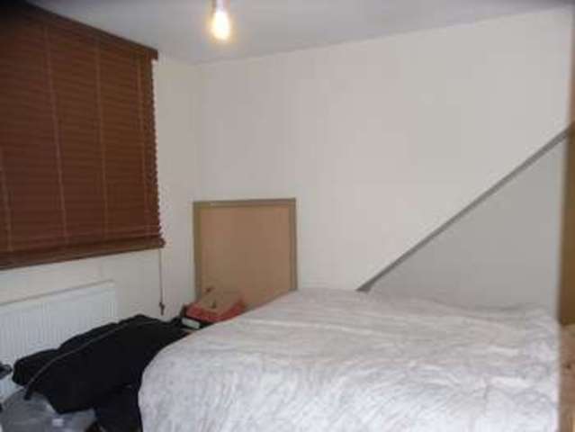  Image of 4 bedroom Semi-Detached house for sale in Fordham Road Cockfosters Barnet EN4 at Fordham Road  Barnet, EN4 9AQ