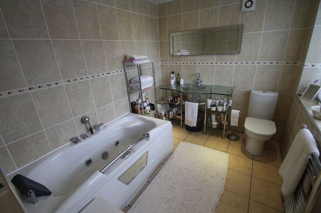  Image of 4 bedroom Bungalow for sale in Foxcroft Drive Brighouse HD6 at Foxcroft Drive  Brighouse, HD6 3PH