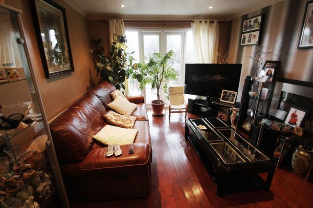  Image of 4 bedroom Bungalow for sale in Foxcroft Drive Brighouse HD6 at Foxcroft Drive  Brighouse, HD6 3PH