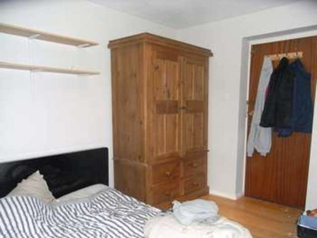  Image of Flat for sale in Galdana Avenue New Barnet Barnet EN5 at Galdana Avenue  Barnet, EN5 5JT