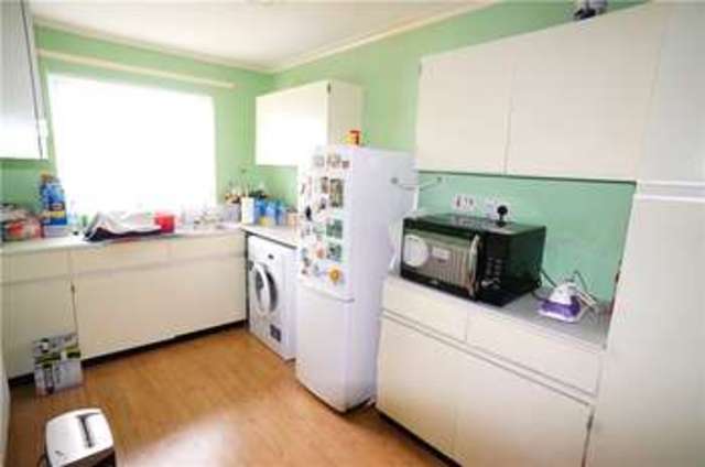  Image of 1 bedroom Maisonette to rent in Garden Row Northfleet Gravesend DA11 at Northfleet Gravesend Perry Street, DA11 7JP