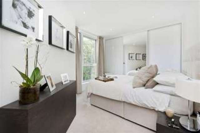  Image of 1 bedroom Flat for sale in Gipsy Road London SE27 at Crystal Palace, SE27 9QS