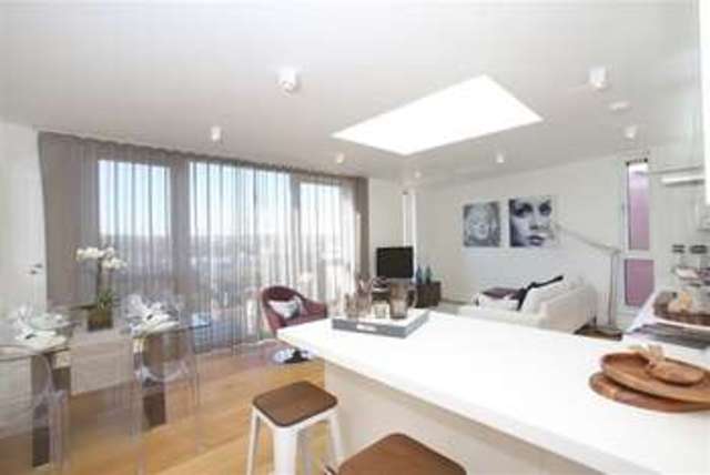  Image of 2 bedroom Flat for sale in Gipsy Road London SE27 at Crystal Palace, SE27 9QS