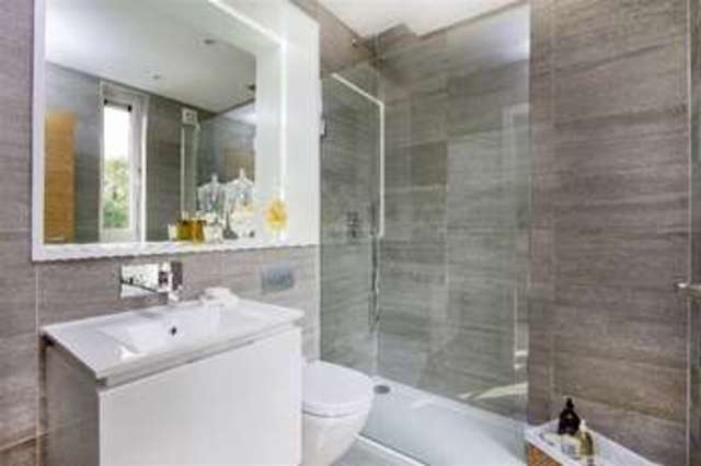  Image of 2 bedroom Flat for sale in Gipsy Road London SE27 at Crystal Palace, SE27 9QS