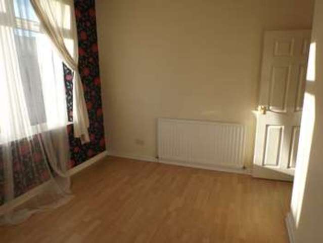  Image of 2 bedroom Flat to rent in Glebe Terrace Dunston Gateshead NE11 at Glebe Terrace  Dunston, NE11 9NQ