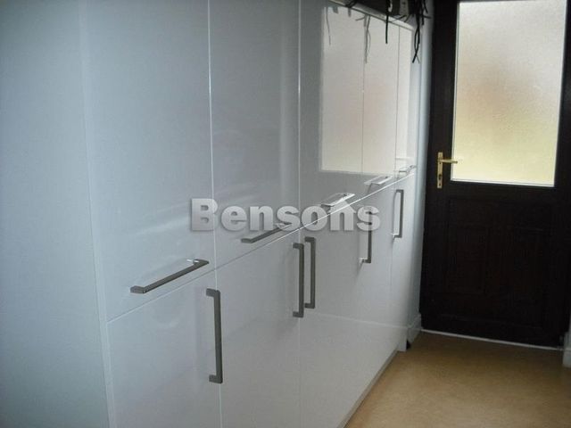  Image of 4 bedroom Detached house to rent in Golfa Close Middletown Welshpool SY21 at Golfa Close Middletown Welshpool, SY21 8EZ