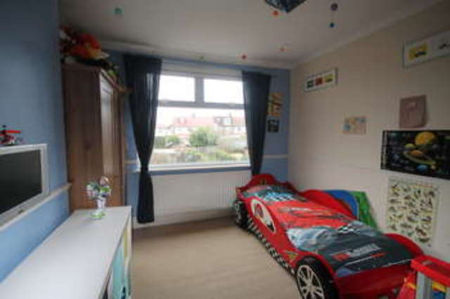  Image of 3 bedroom End of Terrace for sale in Gordon Road Beckenham BR3 at Beckenham Kent Eden Park, BR3 3QE