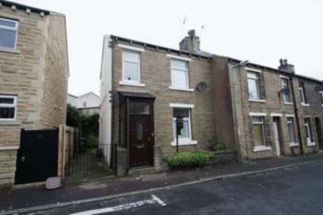  Image of 3 bedroom Terraced house for sale in Gordon Street Elland HX5 at Gordon Street  Elland, HX5 0AG