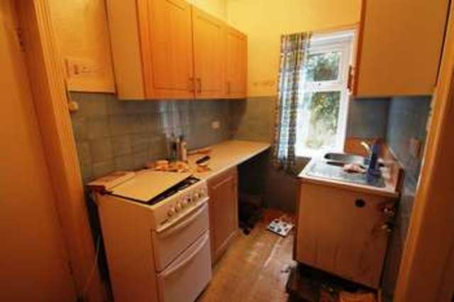  Image of 3 bedroom Terraced house for sale in Gordon Street Elland HX5 at Gordon Street  Elland, HX5 0AG