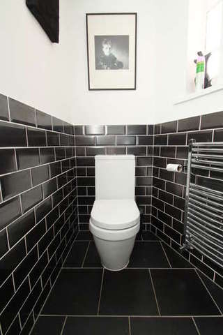  Image of 3 bedroom Semi-Detached house for sale in Grand Avenue Berrylands Surbiton KT5 at Surbiton Surrey, KT5 9JA