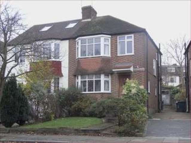  Image of 3 bedroom Semi-Detached house for sale in Grasvenor Avenue Barnet EN5 at Grasvenor Avenue  Barnet, EN5 2BZ