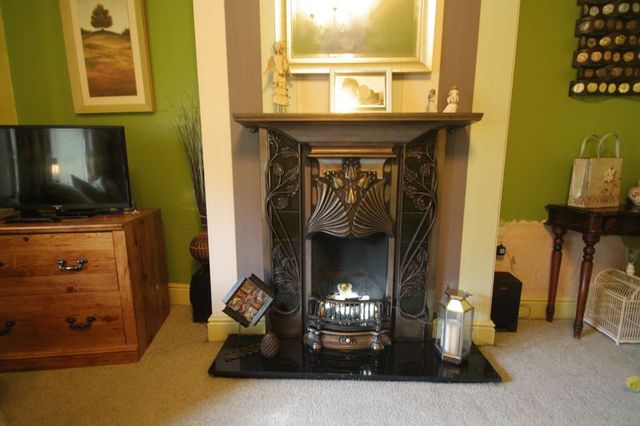  Image of 2 bedroom Property for sale in Halifax Road Ripponden Sowerby Bridge HX6 at Halifax Road  Ripponden, HX6 4DA