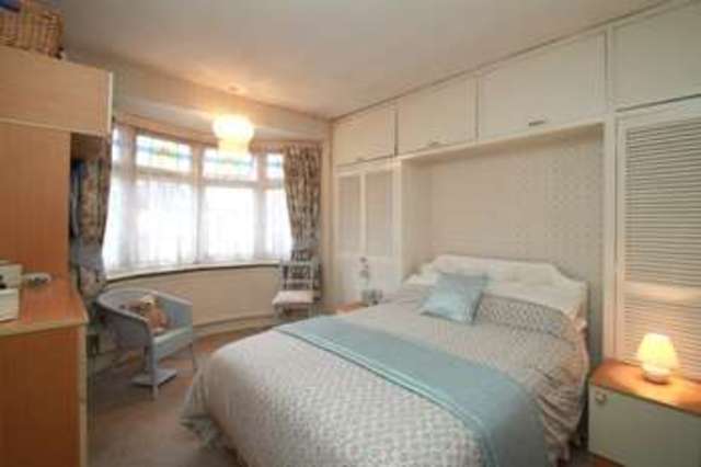 Image of 3 bedroom Semi-Detached house for sale in Greenfield Avenue Berrylands Surbiton KT5 at Surbiton Surrey, KT5 9HR