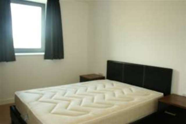  Image of 2 bedroom Property to rent in Beeston Road Holbeck Leeds LS11 at Leeds, LS11 6AD