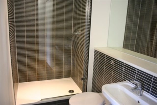 Image of 1 bedroom Property to rent in Beeston Road Holbeck Leeds LS11 at Leeds, LS11 6AD