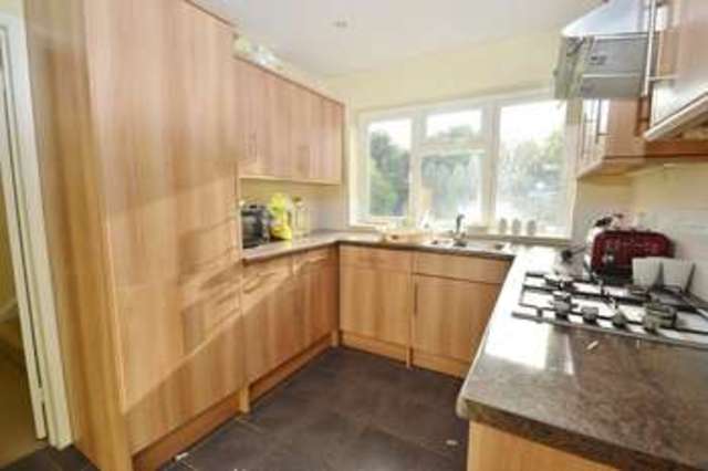  Image of 3 bedroom Semi-Detached house to rent in Grenville Close Tolworth Surbiton KT5 at Surbiton Surrey, KT5 9PS