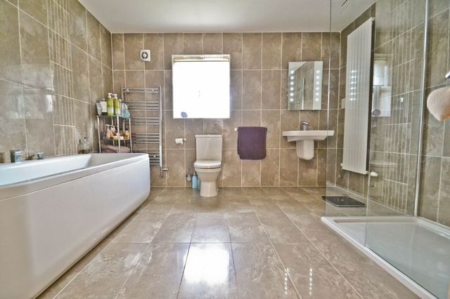  Image of 5 bedroom Detached house for sale in Hall Carr Court Walmer Bridge Preston PR4 at Hall Carr Court Walmer Bridge Walmer Bridge, PR4 5AW