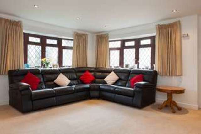  Image of 5 bedroom Detached house for sale in Green Lane Hambledon Waterlooville PO7 at Hambledon Waterlooville Hampshire, PO7 4SX