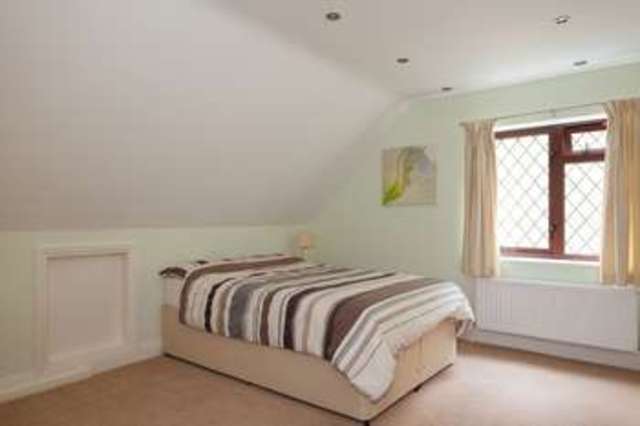  Image of 5 bedroom Detached house for sale in Green Lane Hambledon Waterlooville PO7 at Hambledon Waterlooville Hampshire, PO7 4SX