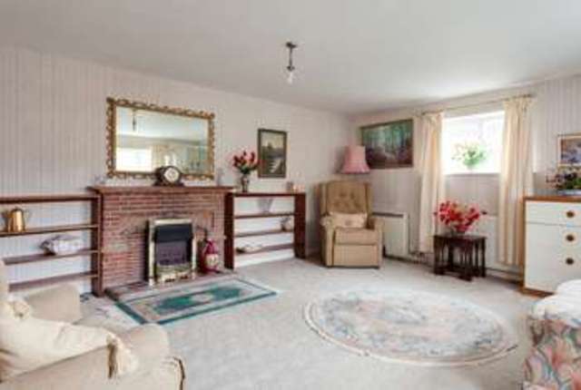  Image of 2 bedroom Cottage for sale in Vicarage Lane Hambledon Waterlooville PO7 at Hambledon Waterlooville Hampshire, PO7 4RP