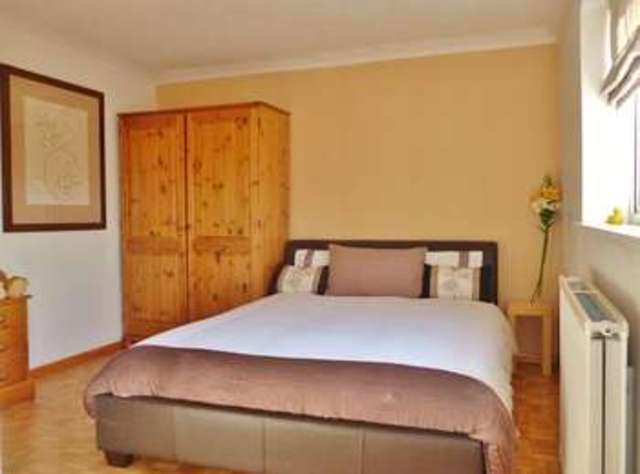  Image of 5 bedroom Terraced house for sale in Harcourt Way Abingdon OX14 at Abingdon, OX14 1NU