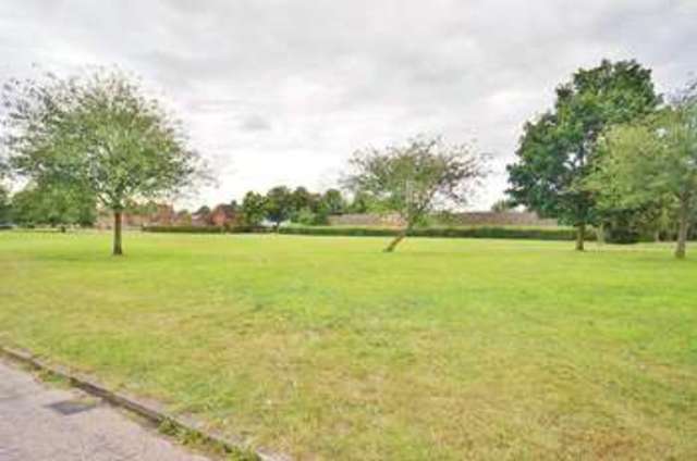  Image of 5 bedroom Terraced house for sale in Harcourt Way Abingdon OX14 at Abingdon, OX14 1NU