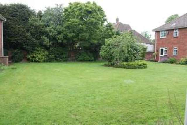  Image of 2 bedroom Flat for sale in White Ladies Close Havant PO9 at Havant Hampshire, PO9 2ST