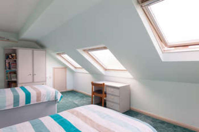  Image of 5 bedroom Detached house for sale in Grove Road Havant PO9 at Havant Hampshire, PO9 1AR