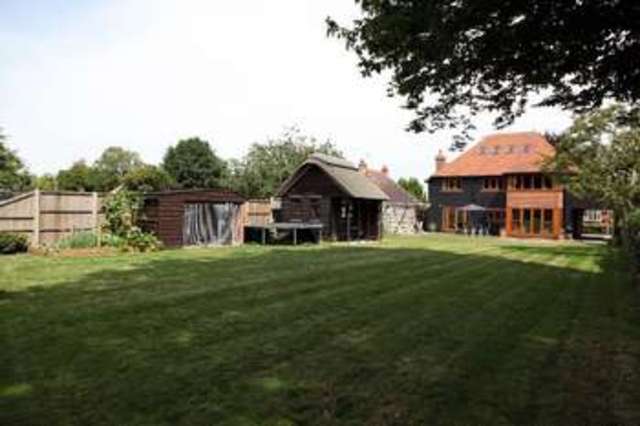  Image of 4 bedroom Detached house for sale in St. Peters Road Hayling Island PO11 at Hayling Island Hampshire, PO11 0RX